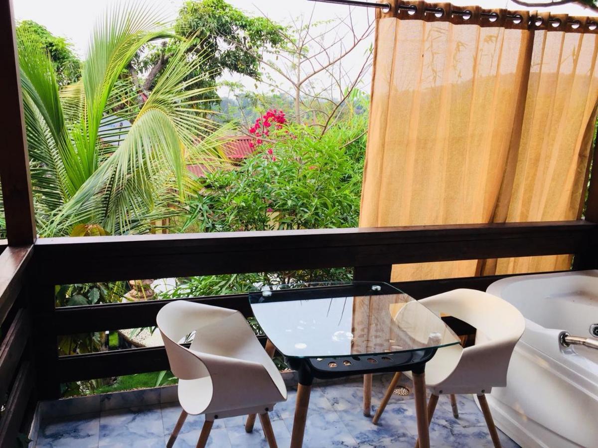 Rock Forest Goa Honeymoon Cottages Calangute Exterior photo
